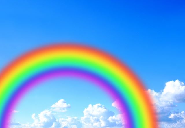 天赦日とは何の日かを象徴する光と青空のイメージ