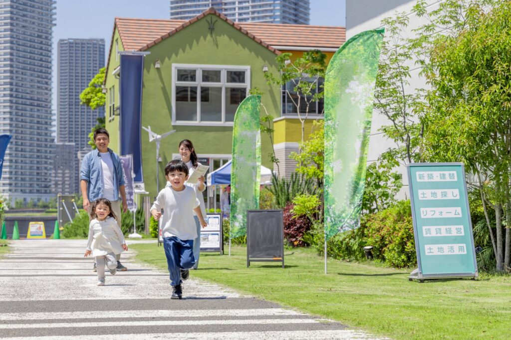 引っ越し・模様替えをする新生活のイメージ