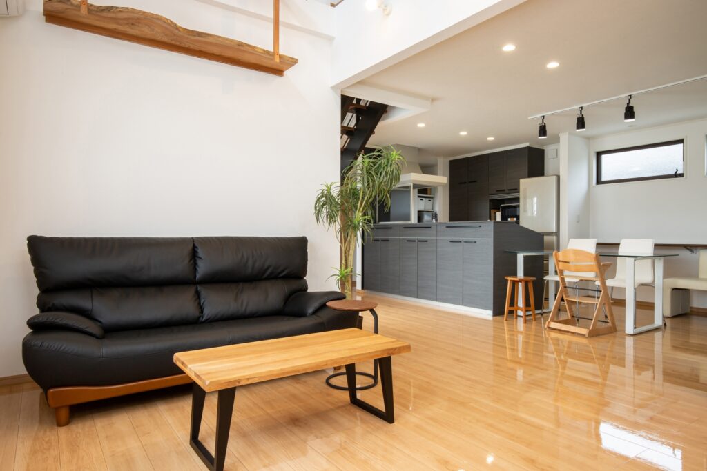 ミニマリストのリビングで家族運アップ